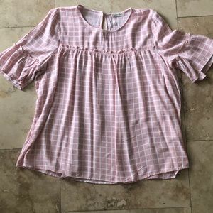 Salmon pink boutique top